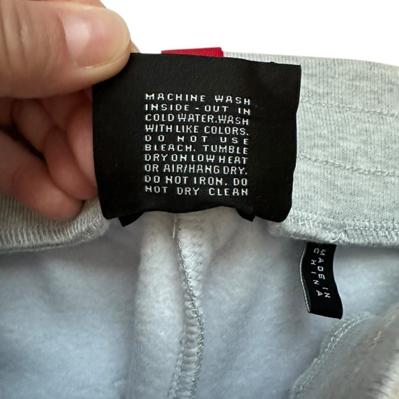 NWOT 100 Thieves Heather Grey Sweat Shorts - Picture 6 of 7